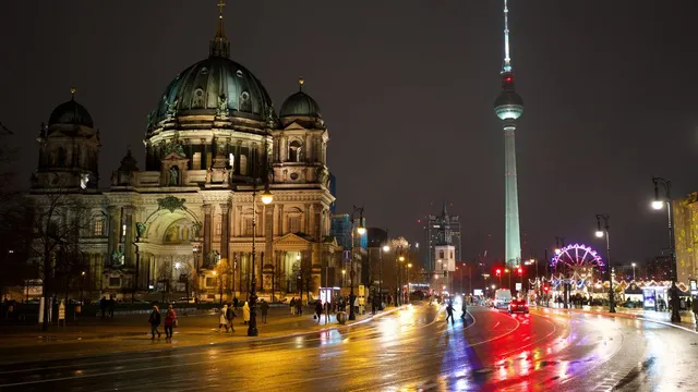 La catedral de Berlín y la torre de televisión