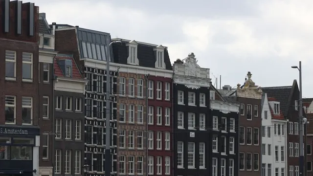 Fachadas de canal en Ámsterdam
