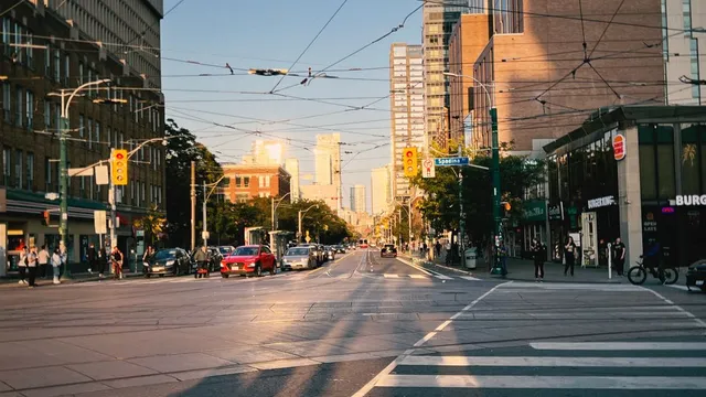 Un cruce de Spadina Avenue, en Toronto